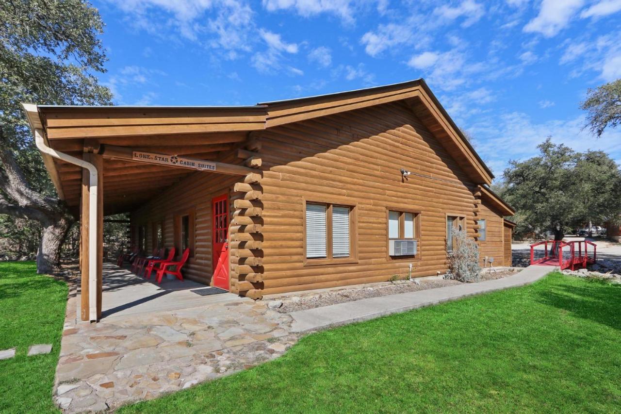 Wimberley Log Cabins Resort And Suites- Unit 2 Exterior photo