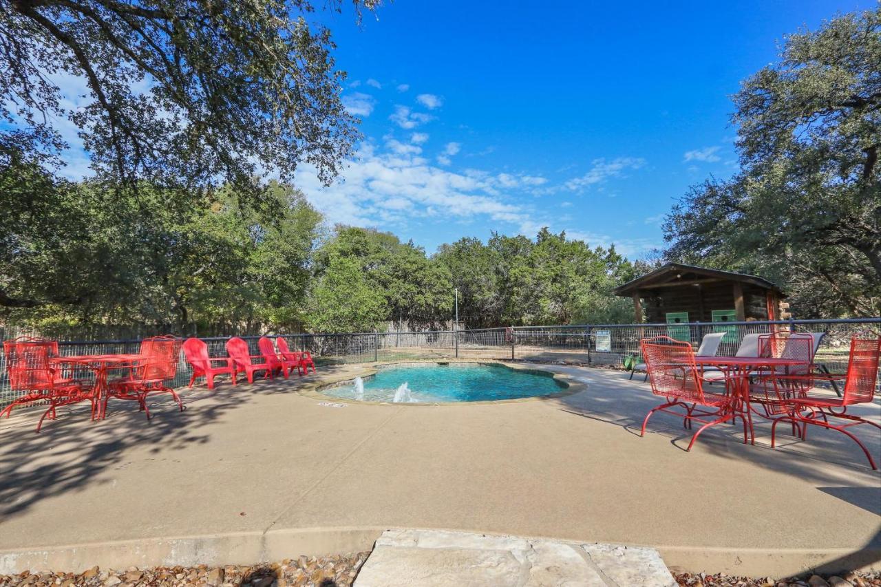 Wimberley Log Cabins Resort And Suites- Unit 2 Exterior photo