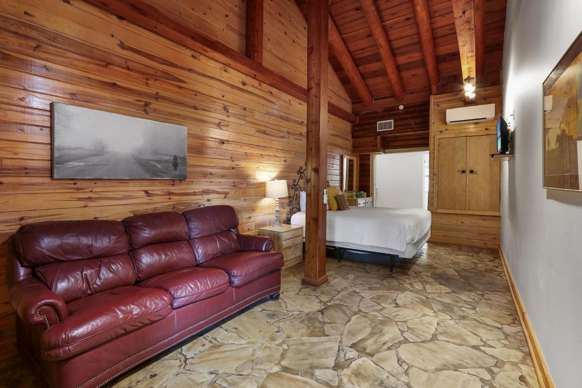 Wimberley Log Cabins Resort And Suites- Unit 2 Exterior photo